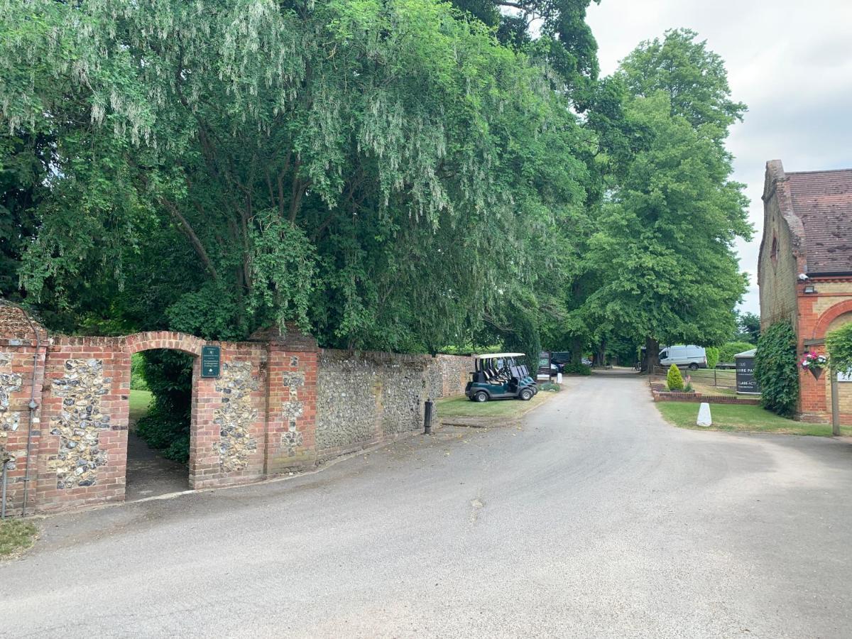 Badgemore Park Henley-on-Thames Exterior photo